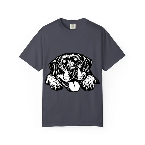 Rottweiler Peeking lying, paws forward Comfort Colors Tee