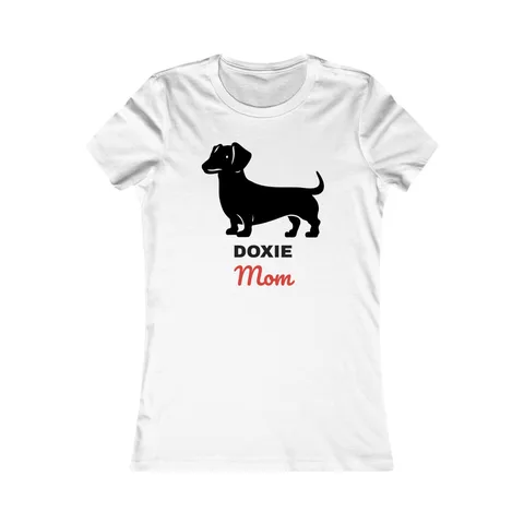 Dachshund Mom on Women's Favorite Tee